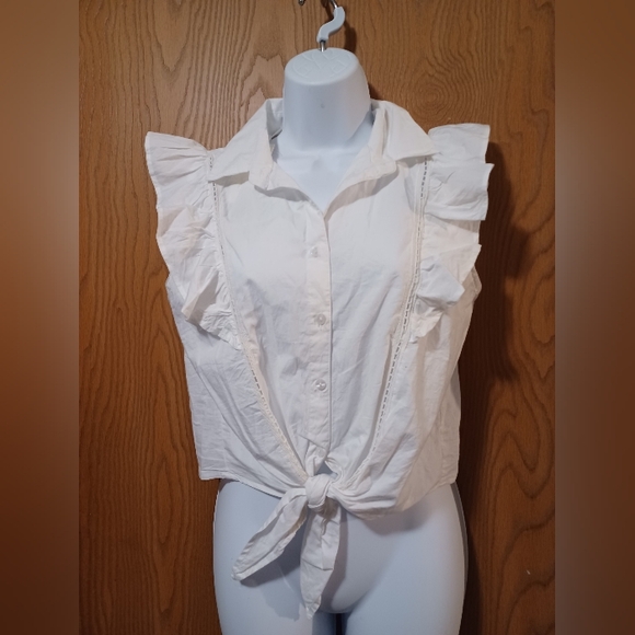 NWT SIM & SAM tie waist button front top - Picture 2 of 9